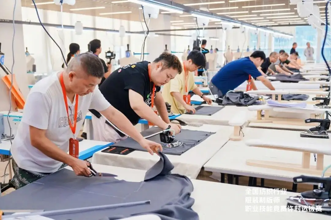 群英荟萃 精工角逐!全国纺织行业服装制版师/缝纫工(服装制作工)职业技能竞赛许村选拔赛火热开赛!